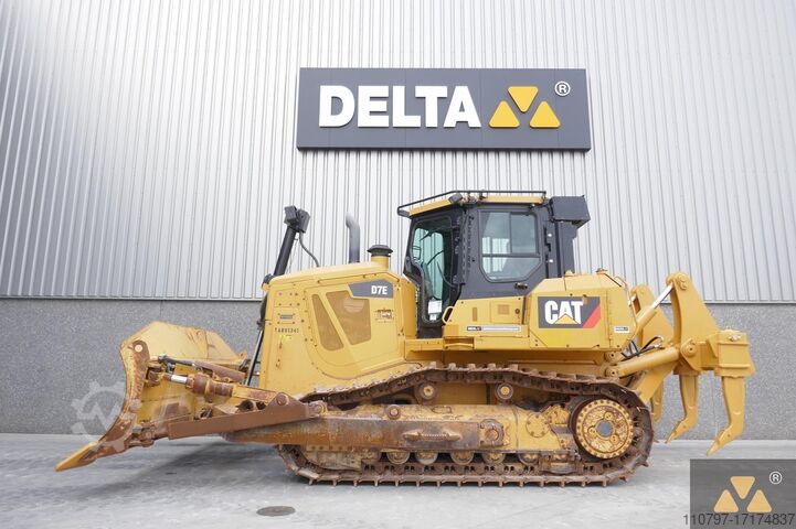 Нивелировочная машина Caterpillar D7E