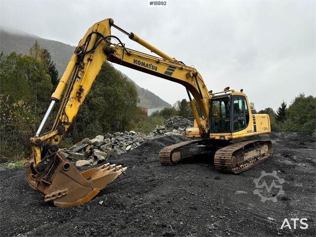 Гусеничный экскаватор Komatsu PC240LC-6K Crawler Excavator w/ Digging Bucket.