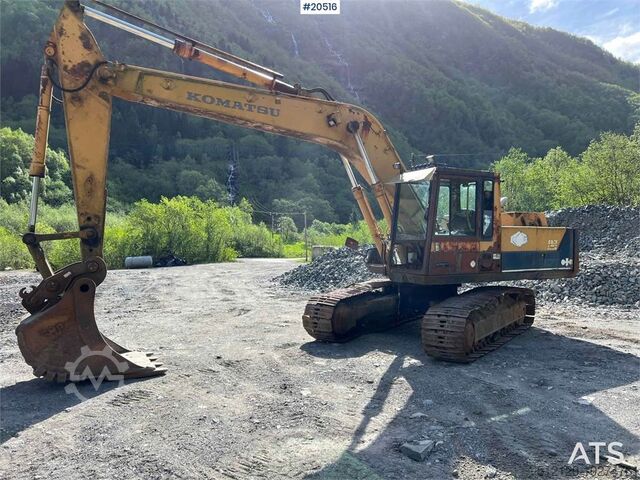 Гусеничный экскаватор Komatsu PC200-3 Excavator W/ Toothed Bucket. WATCH VIDEO