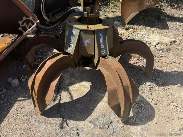 Экскаваторный грейфер оранжевого цвета GUSELLA SCT