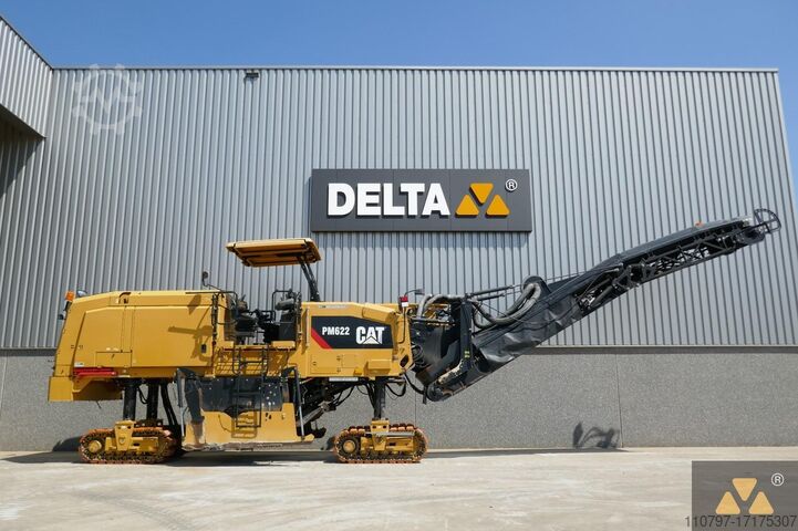 Асфальтовая фреза Caterpillar PM622