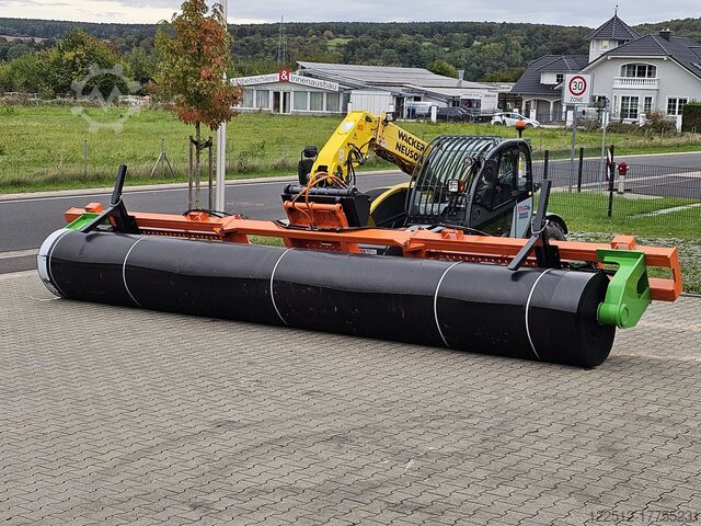 Система установки рулонов и катушек Wolf Technik für Baumaschinen Rollentraverse WRT.7000.3