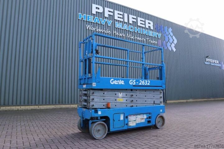 Ножничный подъемник Genie GS2632 Electric, Working Height 10m, 227kg Capacit