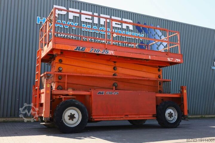 Ножничный подъемник JLG 210-25 Diesel, 4x4 Drive, 23m Working Height, 1000