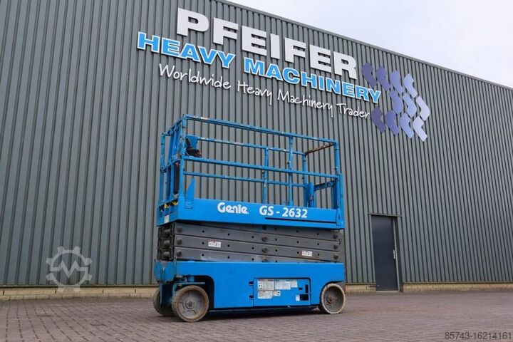 Ножничный подъемник Genie GS2632 Electric, Working Height 10m, 227kg Capacit