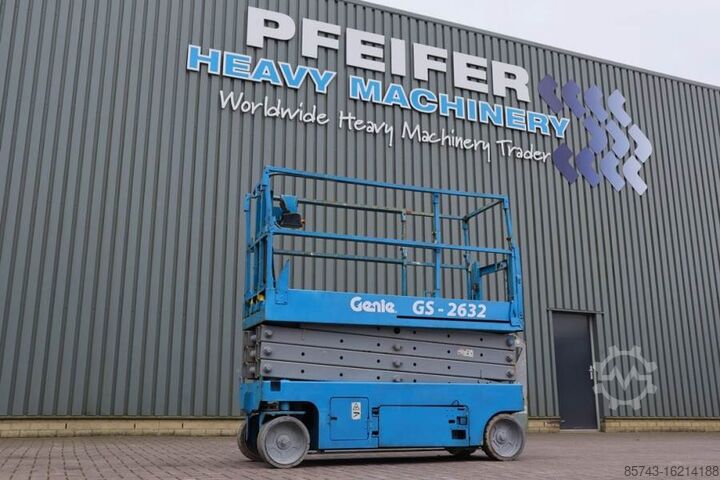 Ножничный подъемник Genie GS2632 Electric, Working Height 10m, 227kg Capacit