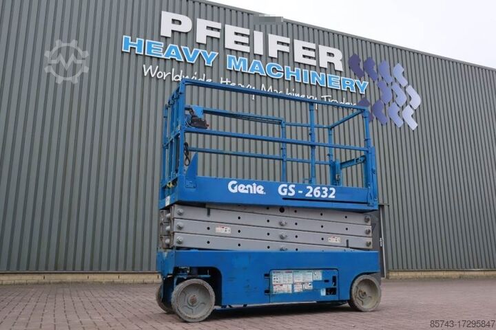 Ножничный подъемник Genie GS2632 Electric, Working Height 10m, 227kg Capacit