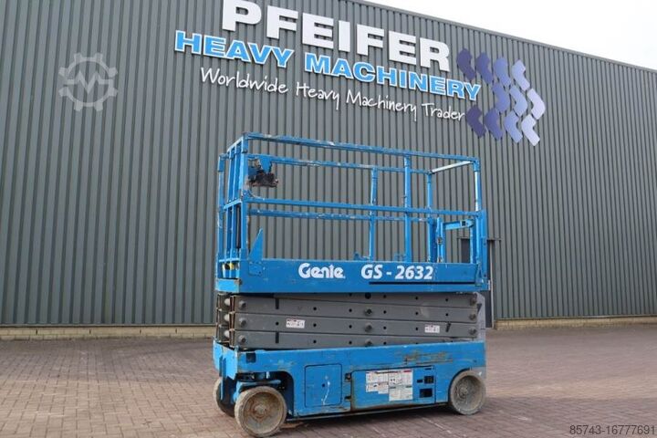 Ножничный подъемник Genie GS2632 Electric, Working Height 10m, 227kg Capacit