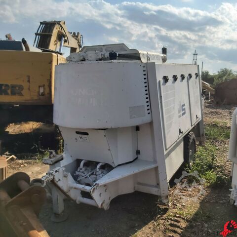 Прицепной бетононасос UTRANAZZ Star SCM80C