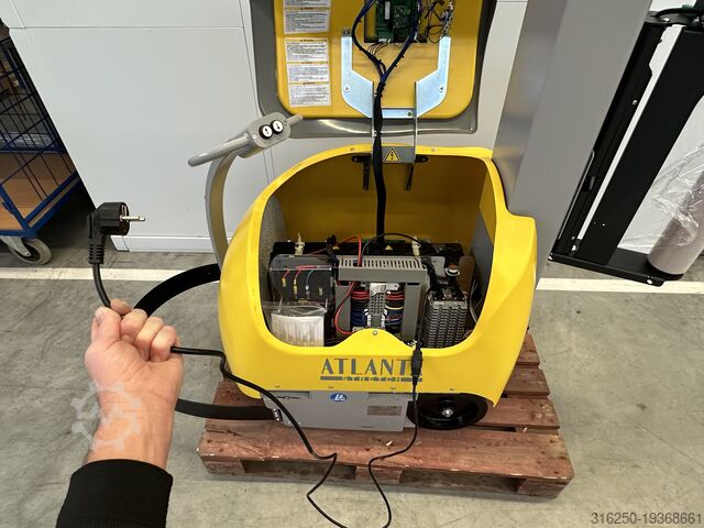 Мобильный паллетообмотчик ATLANTA - mobiler StretchWickler SFERA Easy Leasing ab 180,€*Monat