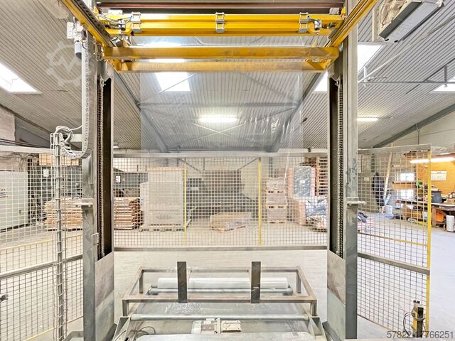 Стретч-упаковочная машина с верхней пленкой покрытия UNITECH S.r.l. UNIWRAP 200 AE