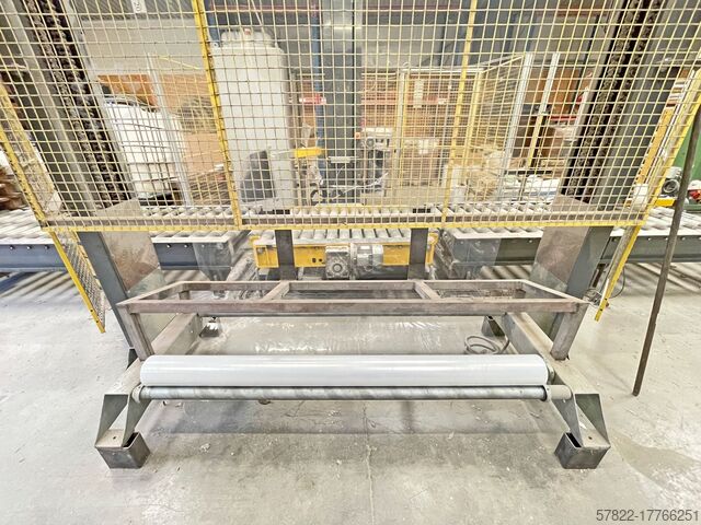 Стретч-упаковочная машина с верхней пленкой покрытия UNITECH S.r.l. UNIWRAP 200 AE