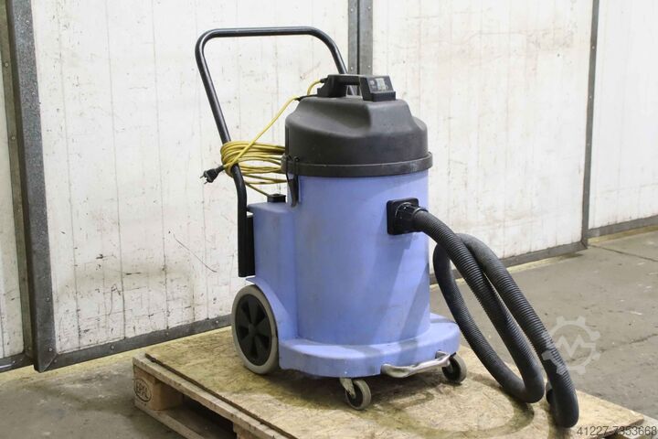 Промышленный пылесос Numatic WVD 900-2