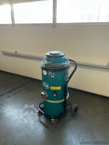 Промышленный пылесос Hoover Промышленный пылесос CFM Nilfsik 118