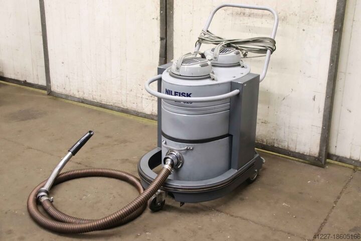 Промышленный пылесос Nilfisk GM 625 2400 W