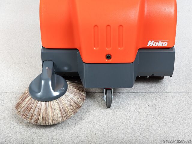 Hako Sweepmaster B800 НОВЫЕ АККУМУЛЯТОРЫ Hako Sweepmaster B800 - 2016y 4350m²/h