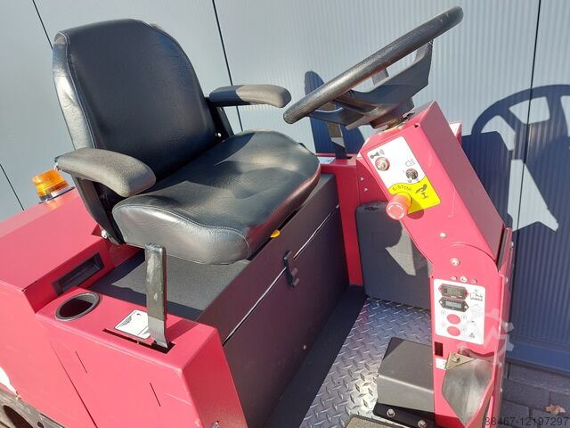 подметальная машина Factory Cat TR