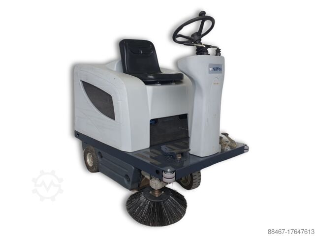 подметальная машина Nilfisk SR 1100S B