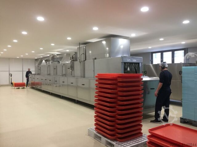 Стиральная машина KLT и ящик INTERSONIK Tunnelwash