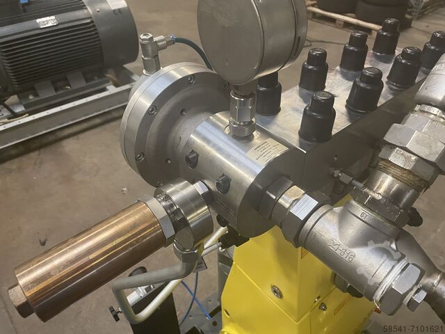 Насосный агрегат высокого давления 610 бар 78 л/мин Hammelmann HDP 142