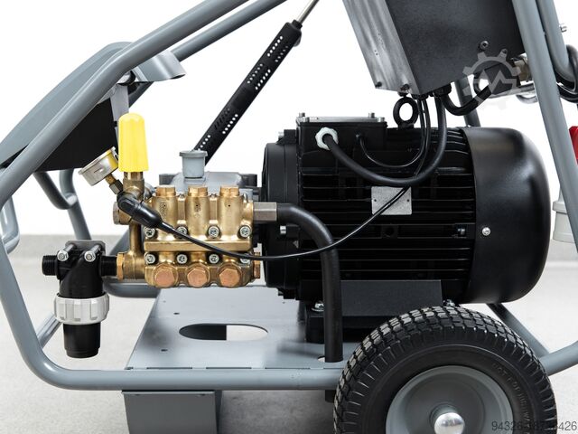 Аппарат высокого давления Kärcher HD 13/35-4 CAGE Kärcher HD 13/35-4 CAGE - 1300l/h 350bar 2019y