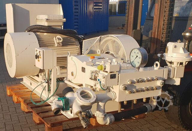 Насос высокого давления URACA KD716