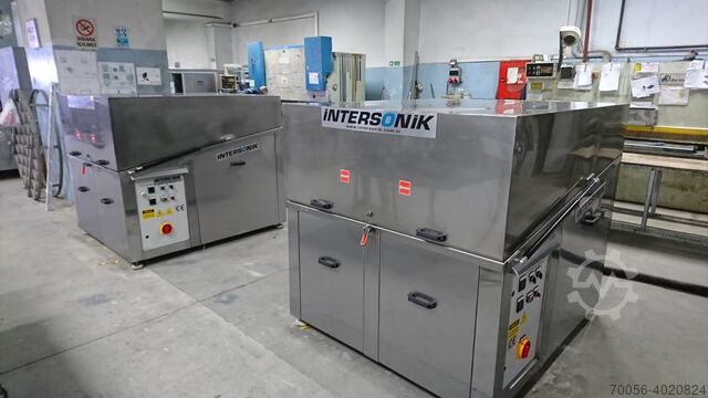 Стиральная машина с вращающейся корзиной INTERSONIK SJET