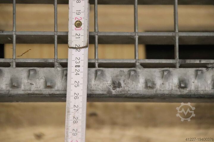 Лестницы машинные unbekannt 3-stufig Höhe 610 mm