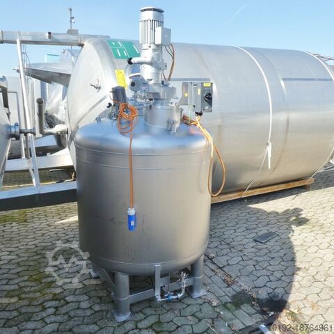 Напорный бак объемом 1100 литров из V2A  