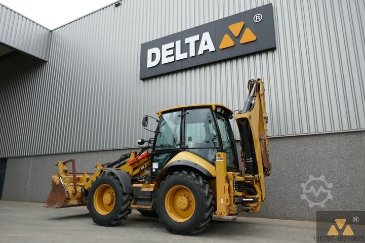 Комбинация экскаватор/погрузчик Caterpillar 444F