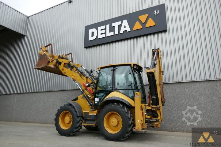 Комбинация экскаватор/погрузчик Caterpillar 444F