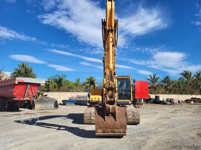 Гусеничный экскаватор Hyundai Robex LC220-9A