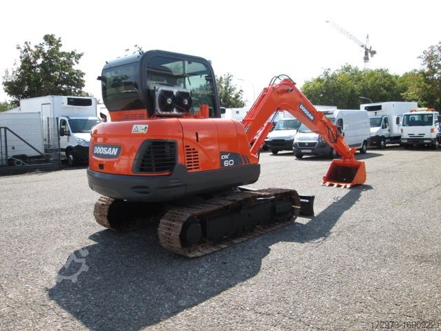Гусеничный экскаватор DOOSAN DX60*38 KW*YANMAR MOTOR*