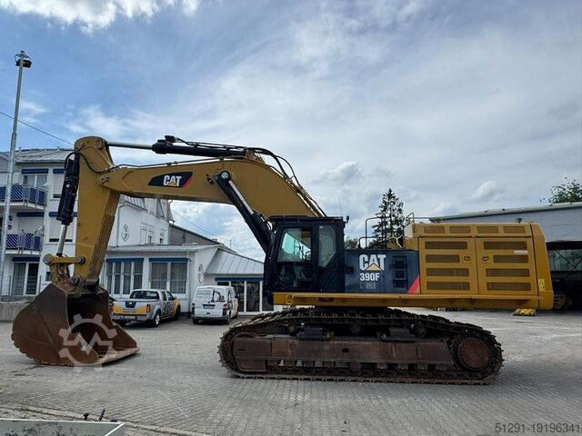 Гусеничный экскаватор Caterpillar 390FL ME