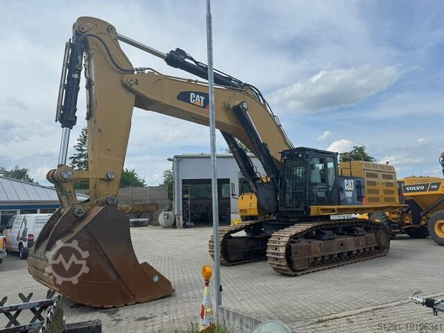Гусеничный экскаватор Caterpillar 390FL ME