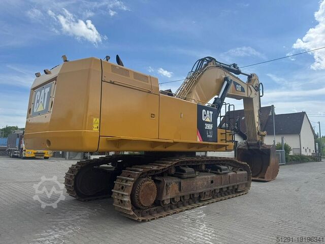 Гусеничный экскаватор Caterpillar 390FL ME
