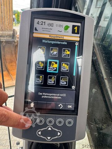 Гусеничный экскаватор Caterpillar 390FL ME