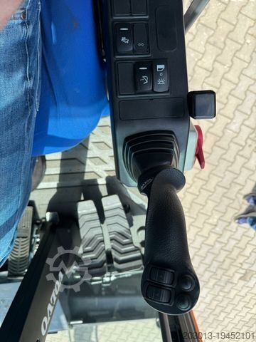 Колёсный экскаватор VOLVO EWR150E Mobilbagger mit ROTATOR ENCONG EC319