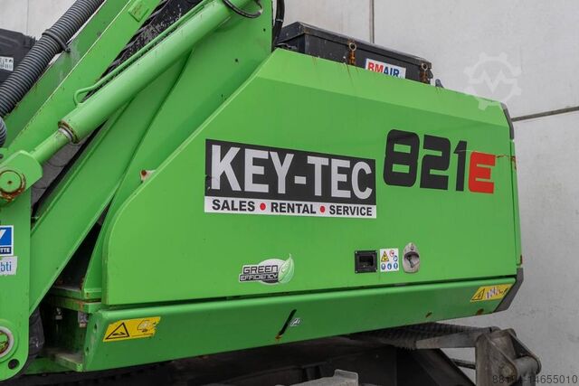 Колесный экскаватор Sennebogen 821 E