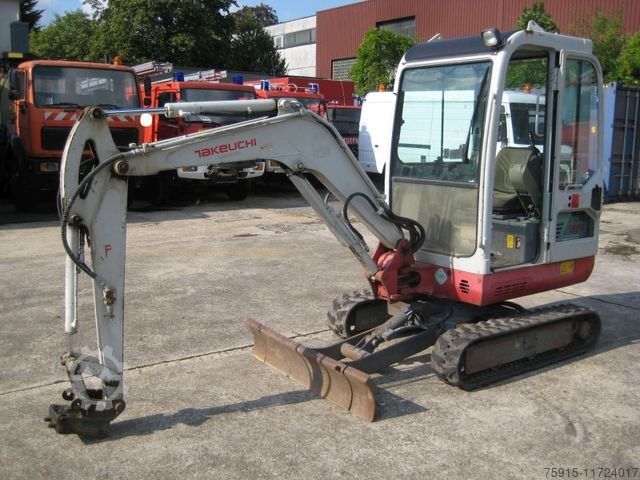 Мини-экскаватор TAKEUCHI TB 219 mit Vollkabine / 2685 Stunden / 2070 kg