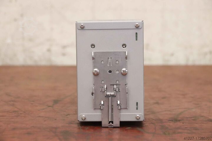 Блок питания Balluff BAE0002 BAE PS-XA-1W-24-100-004