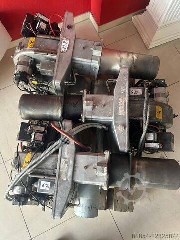 Riello RLS50 газомазутная горелка 581 кВт ок.15 кг/ч Riello RLS50 Öl+Gasbrenner 581kw  ca.15kg/h Riello RLS50 Öl+Gasbrenner 581kw  ca.15kg/h