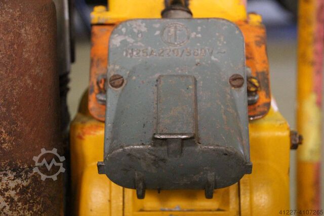 Электрогенератор для шейкерной бутылки Wacker 1,5 kVA