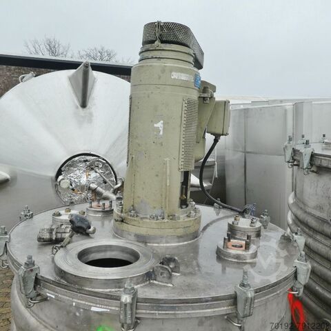 Нагреваемый/охлаждаемый бак объемом 1000 литров из V2A  