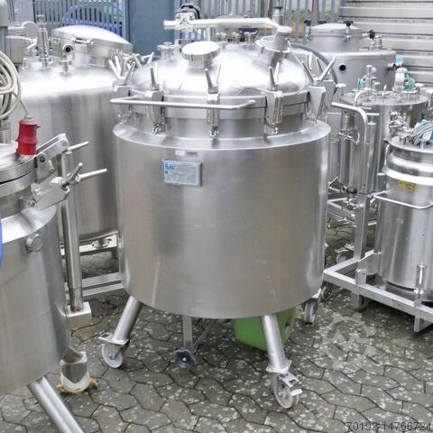 Нагреваемый/охлаждаемый резервуар объемом 435 литров, изготовленный из V4A  