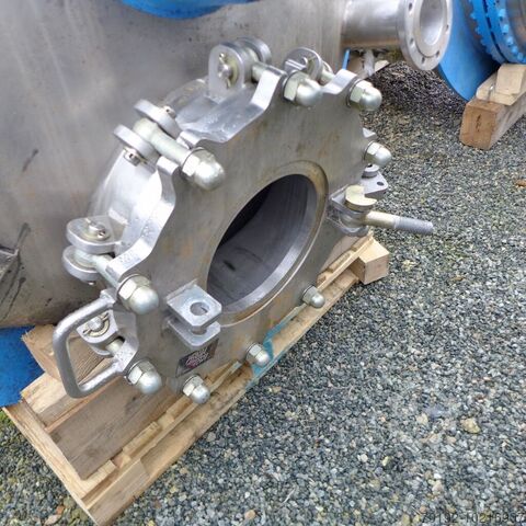 Нагреваемый/охлаждаемый реактор объемом 3690 литров из V4A с якорной мешалкой  