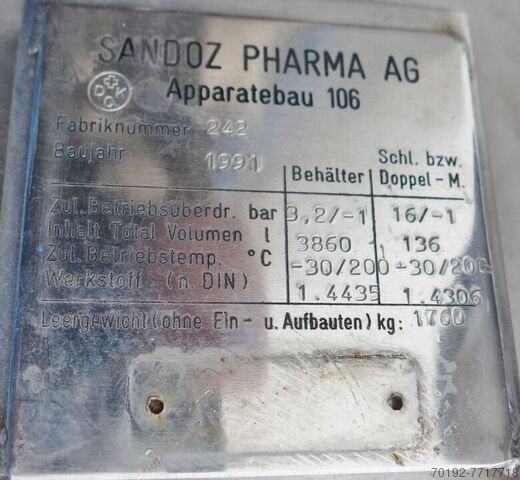 Сосуд под давлением объемом 3860 литров из V4A с балочной мешалкой  