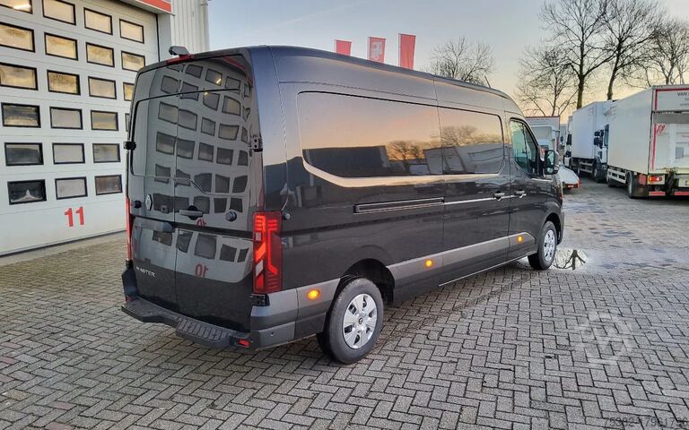 Фургон с ящиками Renault Master 150.35  EURO 6  L3H2 GESLOTEN ZWART META...