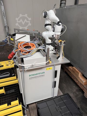 Промышленный робот Franka Emika Roboter Beladehandling EVTE