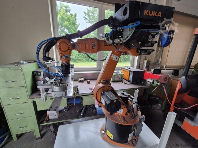 промышленный робот KUKA KR 16-2/FLR
